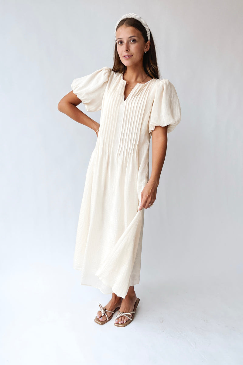 The Safley Textured Midi Dress in Ivory – Piper & Scoot