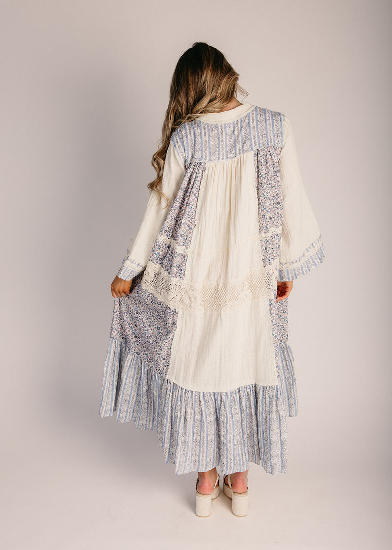 The Dansie Floral Contrast Maxi Dress in Natural – Piper & Scoot