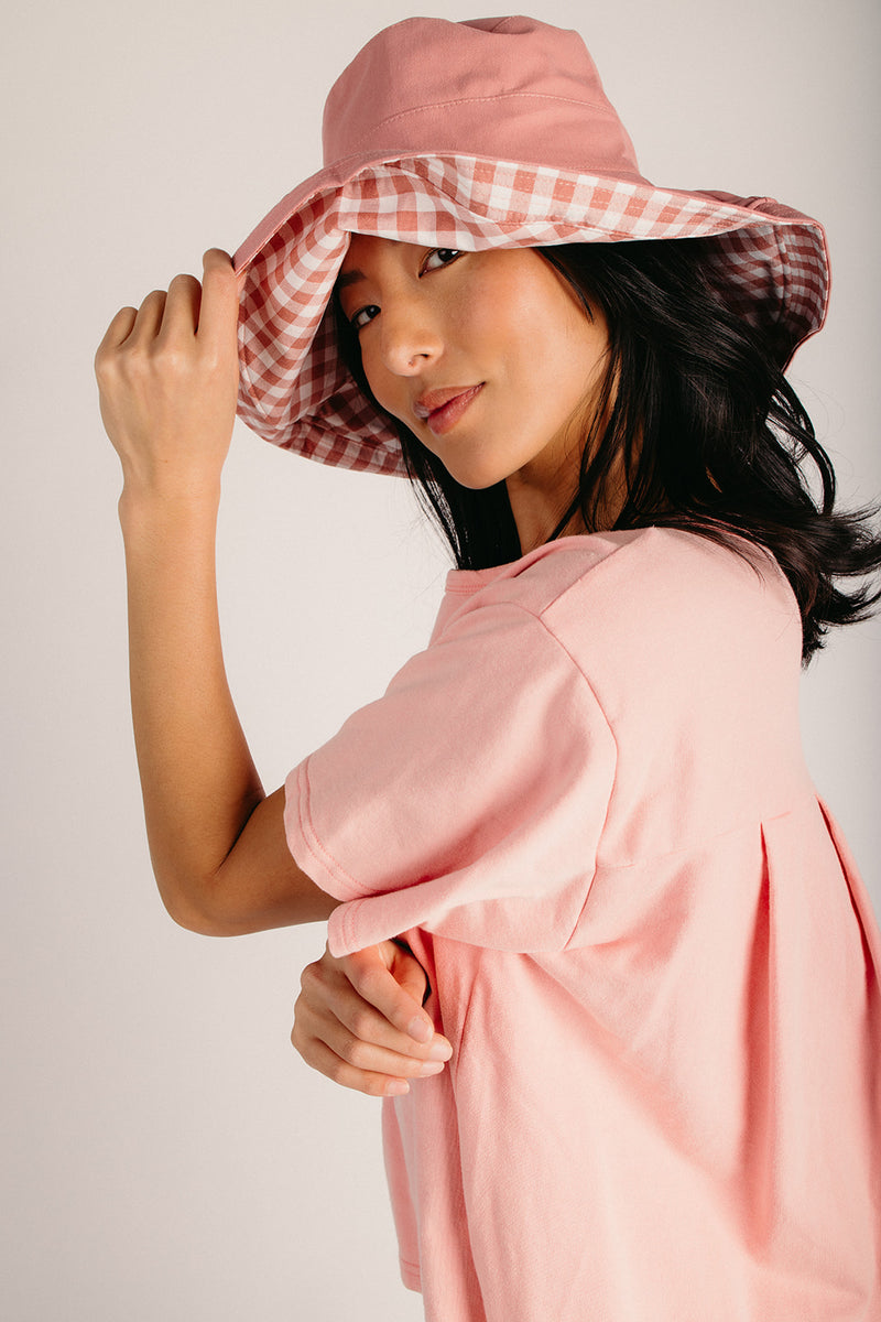 ALO Yoga Pink & Black Checkered Bucket Hat In love with these winter hats! @Alo Yoga #aloyoga  main image 4
