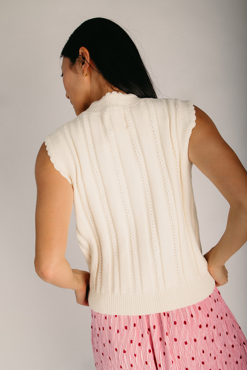 The Crossley Cable Knit Vest in Ivory – Piper & Scoot