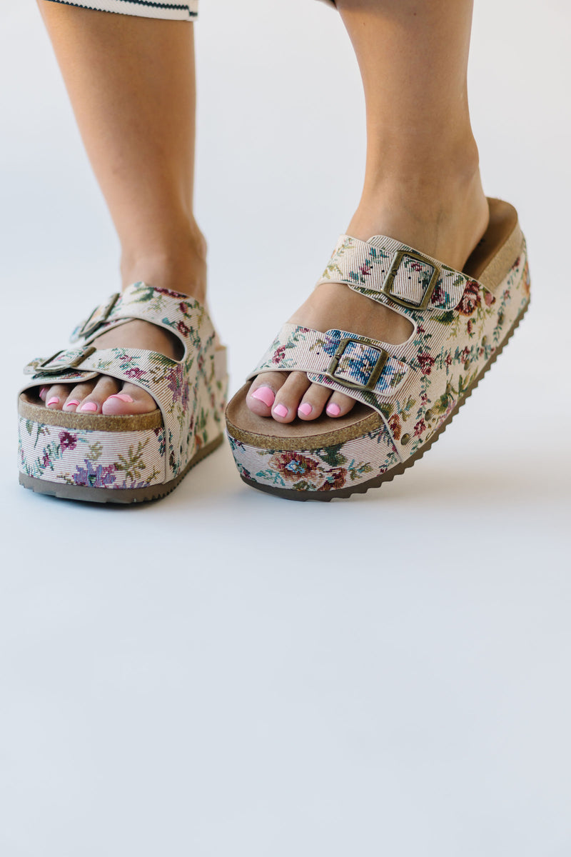 The Wannabe Platform Sandal in Sand Floral