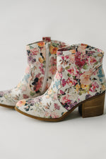Chinese Laundry: Unite Western Bootie in White Floral