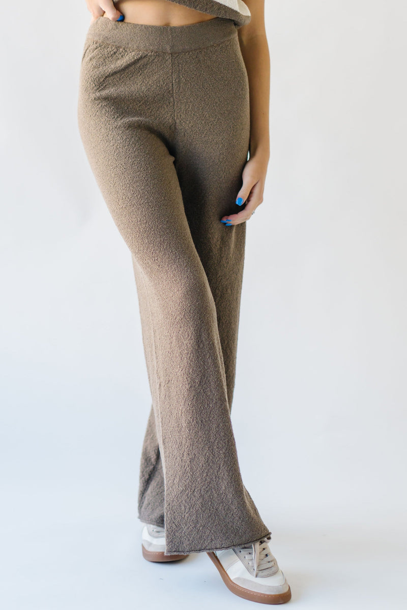 The Burnaby Straight Leg Pant in Mocha