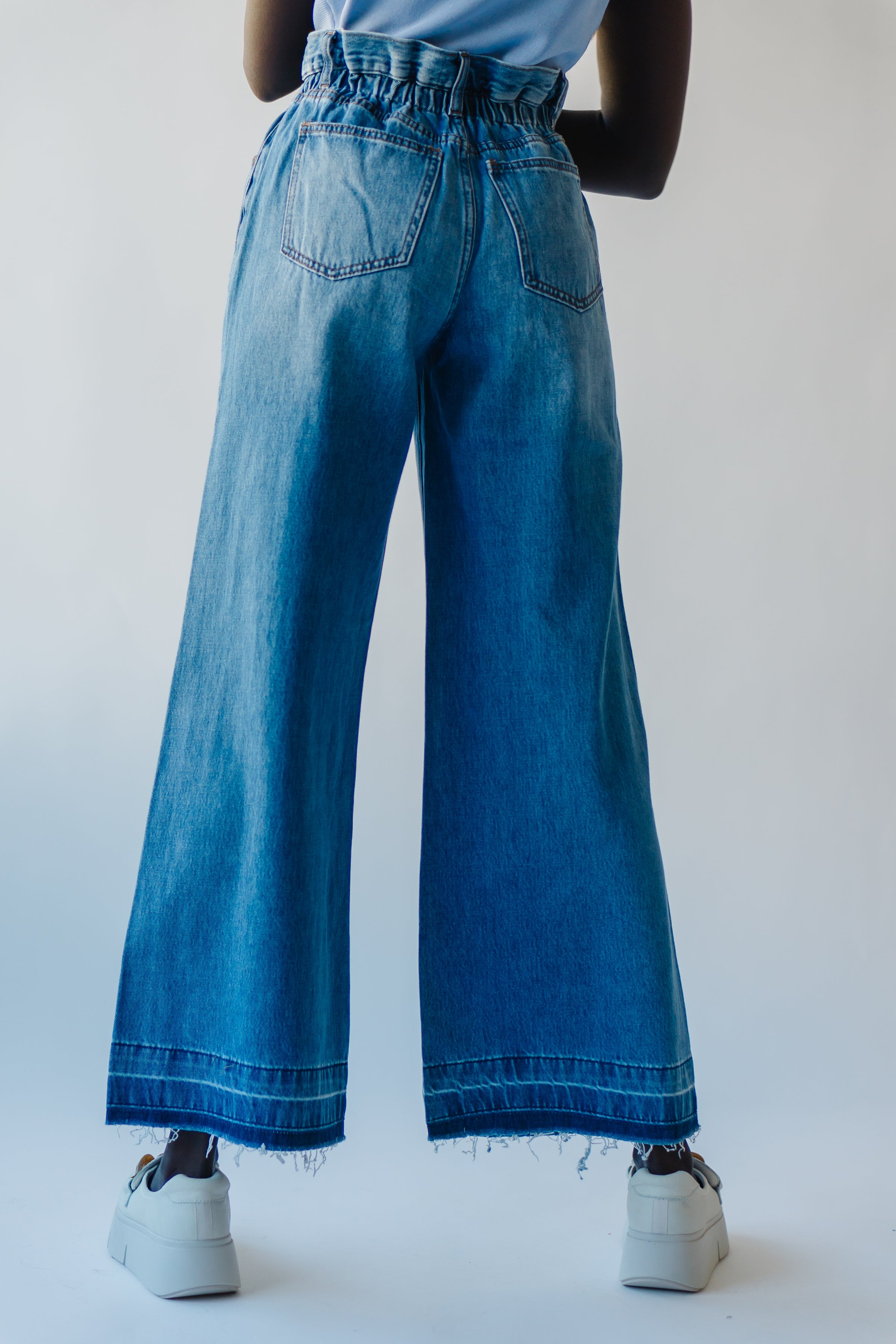 The Sikeston Super High Rise Wide Leg Jean in Medium Blue – Piper