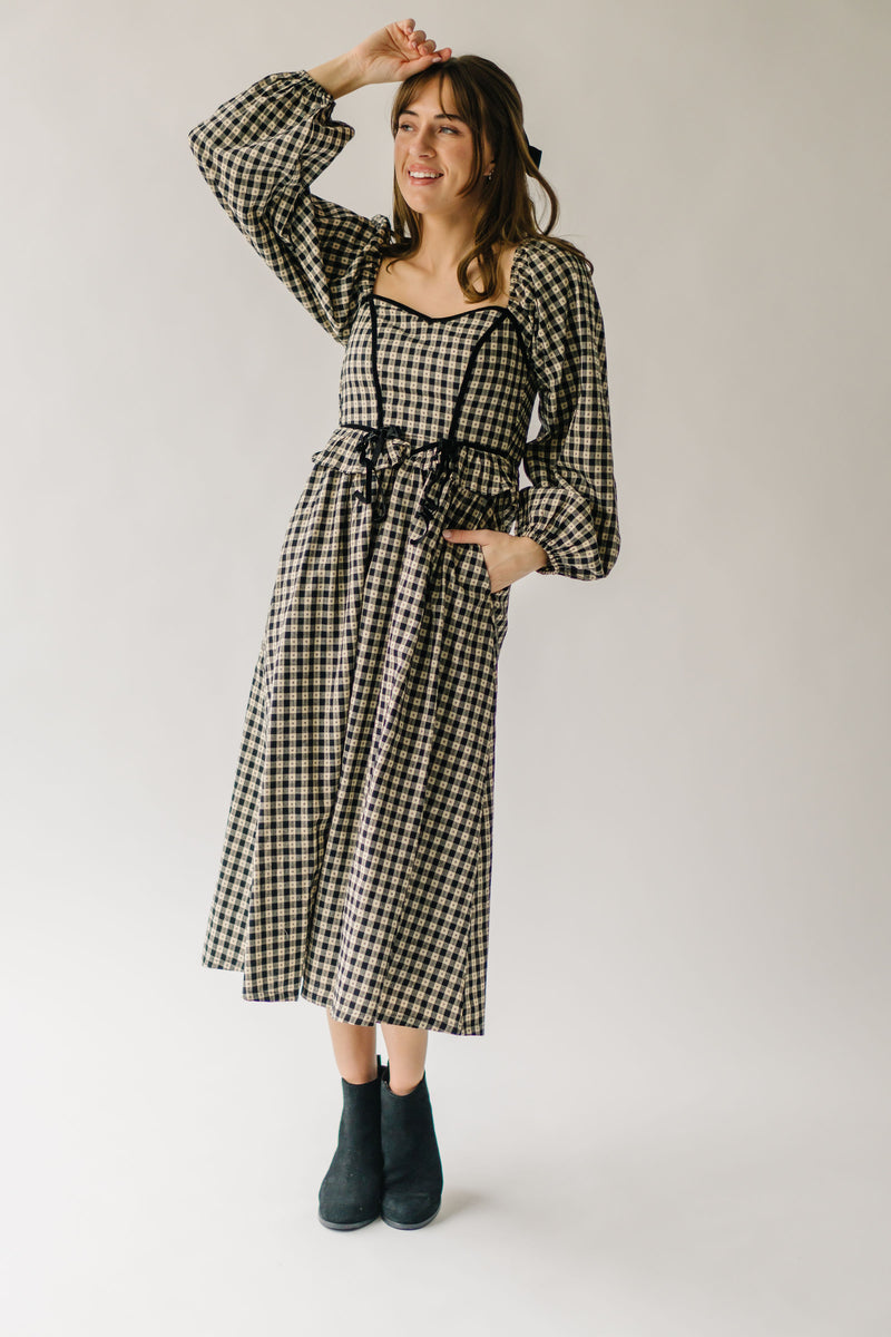 The Bramsen Sweetheart Detail Midi Dress in Black Gingham