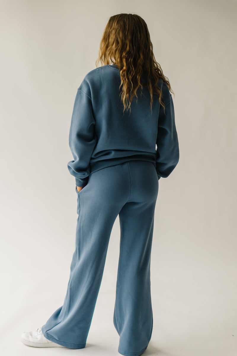 The Yosemite Graphic Pullover in Vintage Blue