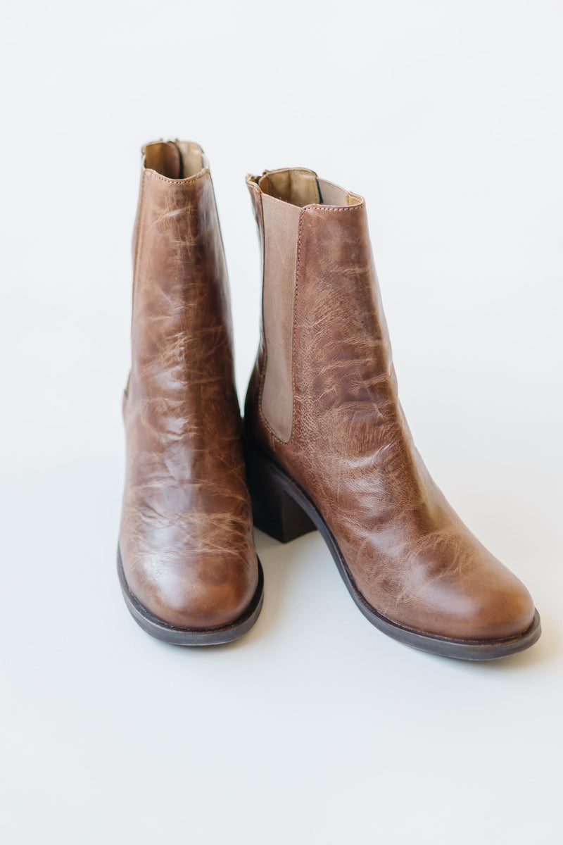 Matisse: Campello Chelsea Boot in Vintage Tan