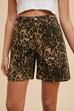The Wagler Bermuda Mom Short in Leopard