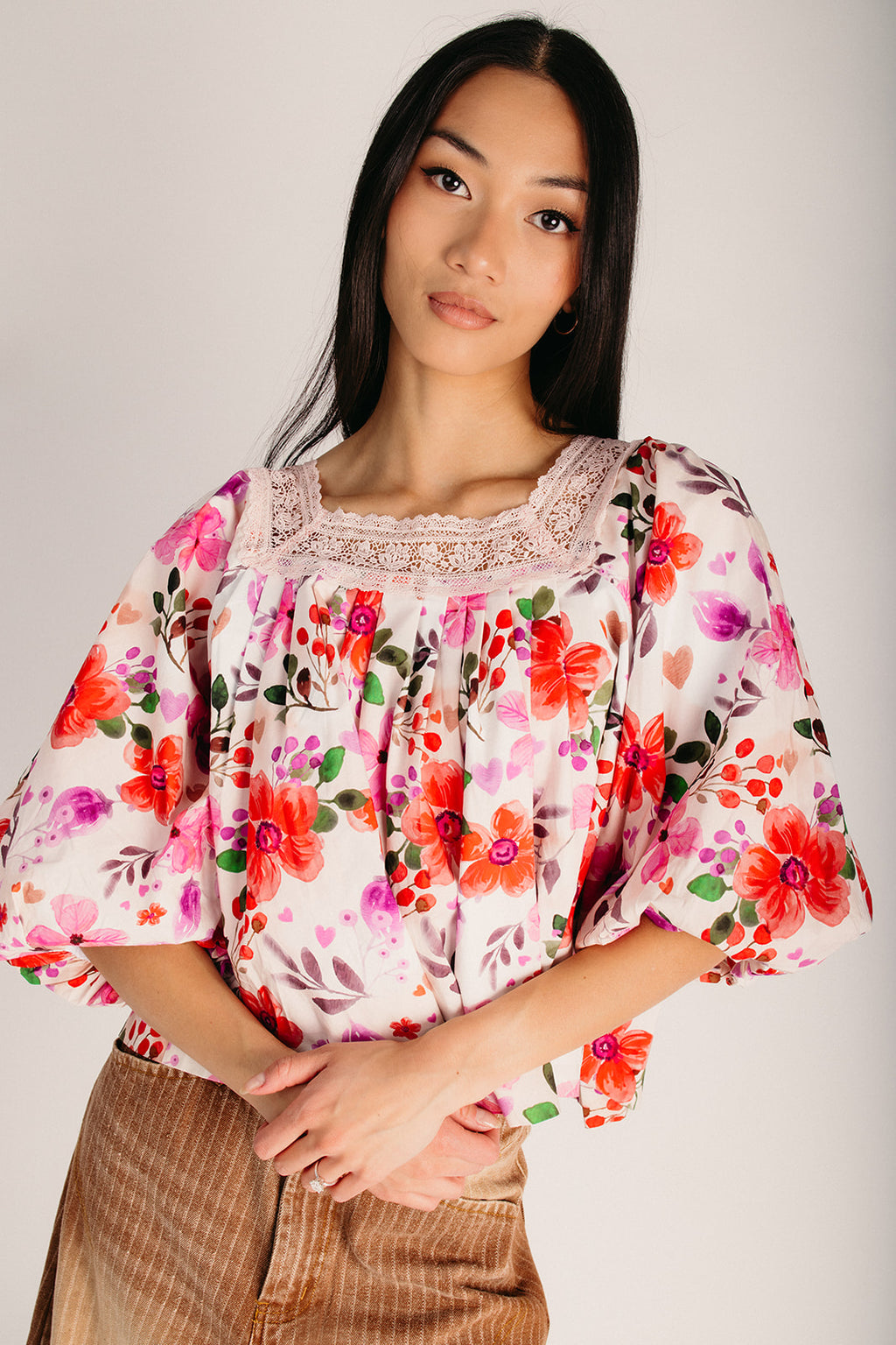 The Sonder Lace Trim Blouse in Red + Pink Floral – Piper & Scoot
