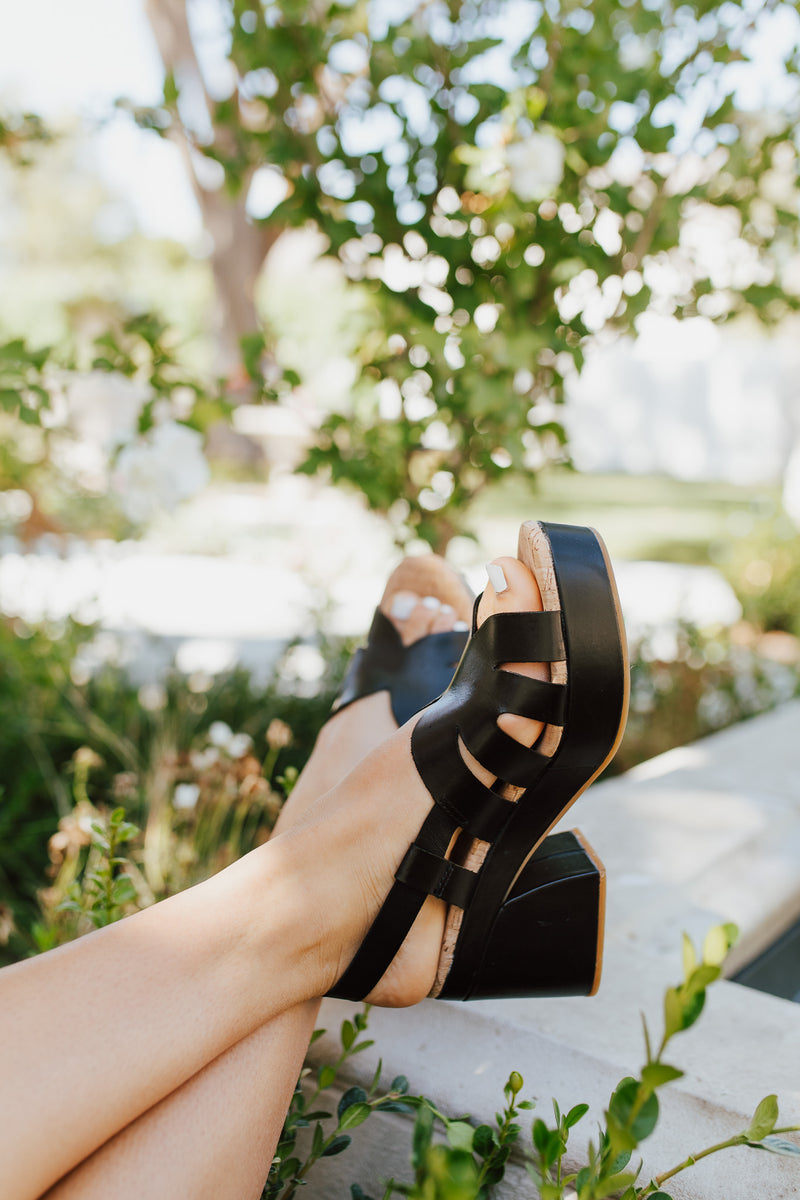 The Paschal Heel in Black