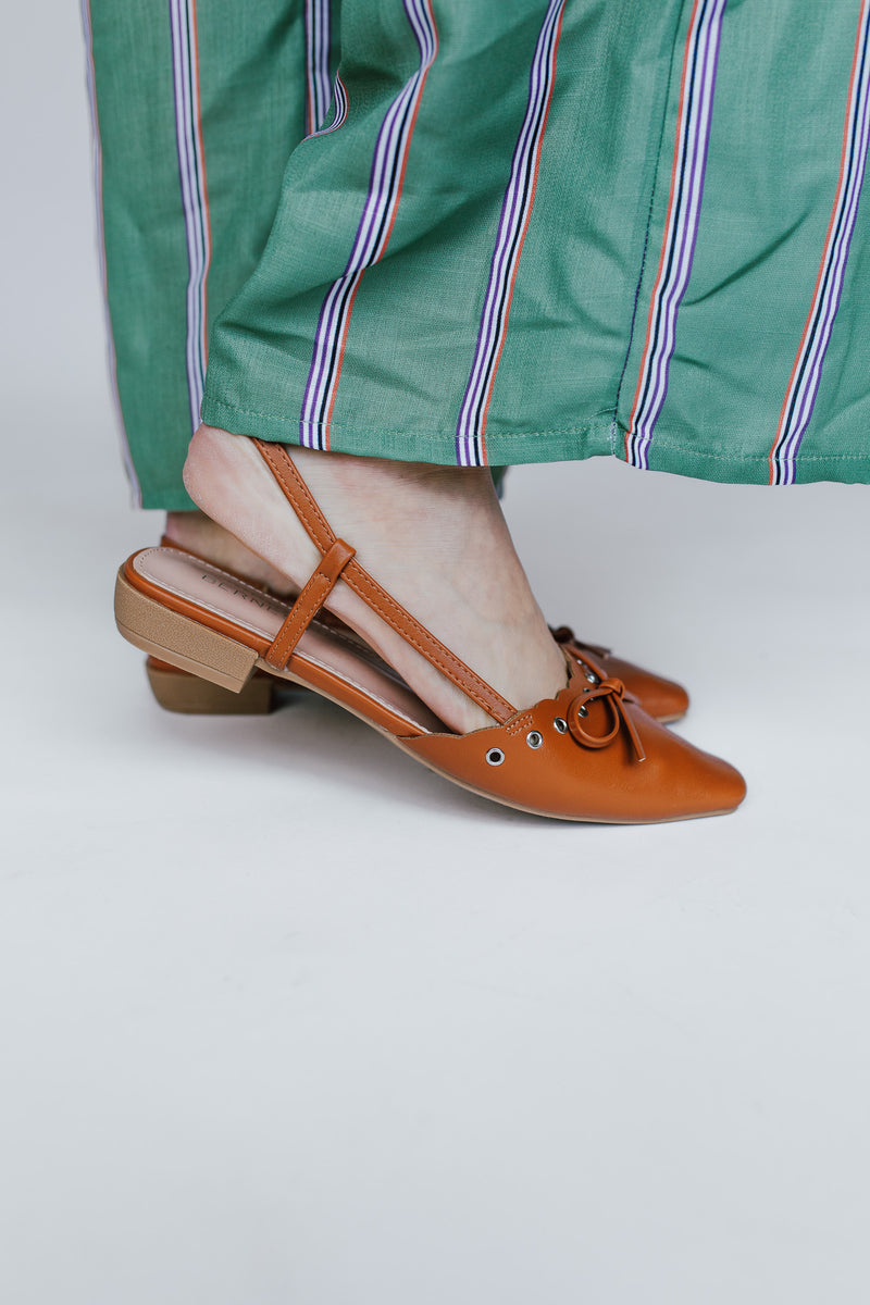 The Nadya Slingback Bow Flat in Camel