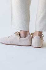 Matisse: Zeke Low-Top Sneaker in Natural