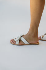 Matisse: Vaughn Toe-Loop Sandal in White