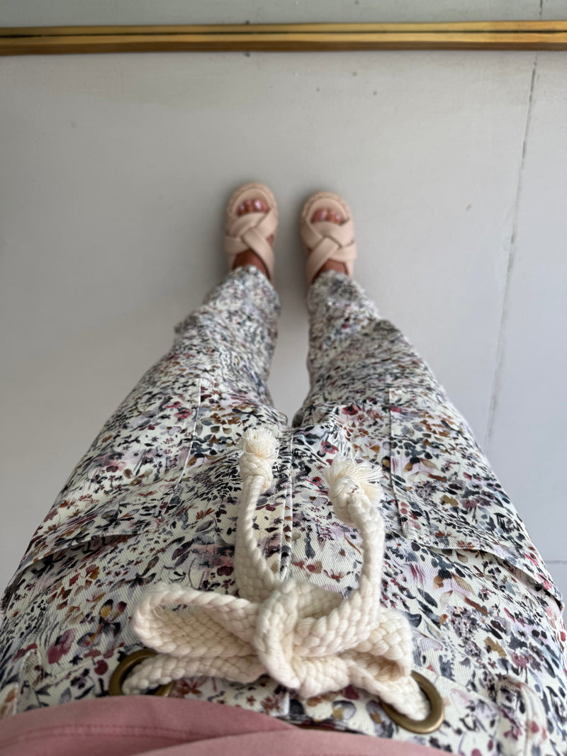 The Ashlin Printed Pant in Wild Flowers