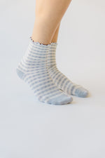 SOCKS: The Gingham Anklet Socks in Grey