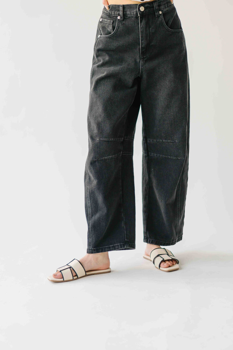 The Annie Slouchy Barrel Jean in Black