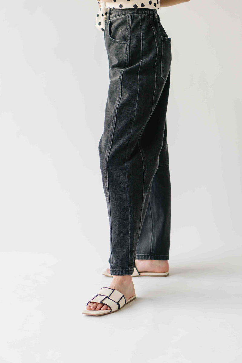 The Annie Slouchy Barrel Jean in Black