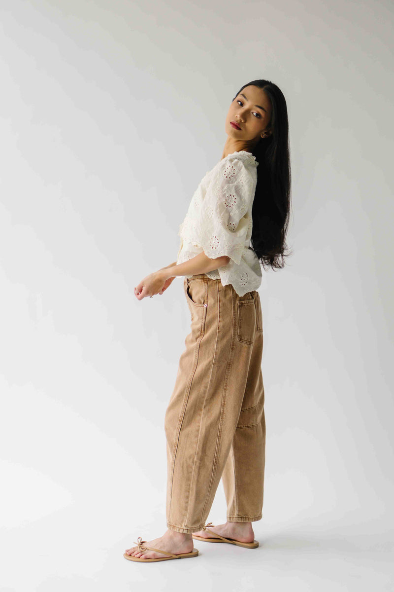The Annie Slouchy Barrel Jean in Light Rust