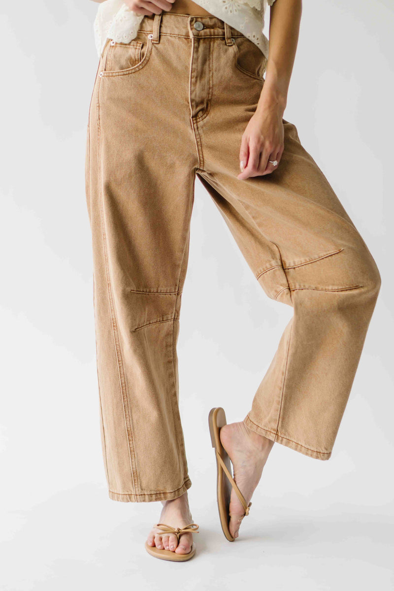 The Annie Slouchy Barrel Jean in Light Rust