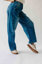 The Annie Slouchy Barrel Jean in Medium Wash