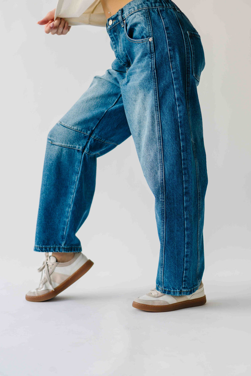 The Annie Slouchy Barrel Jean in Medium Wash