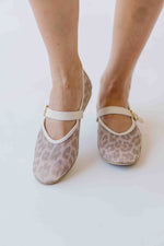 Dolce Vita: Roslyn Ballet Flats White Leopard Mesh