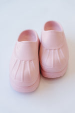 SOREL: Caribou™ Clog in Vintage Pink