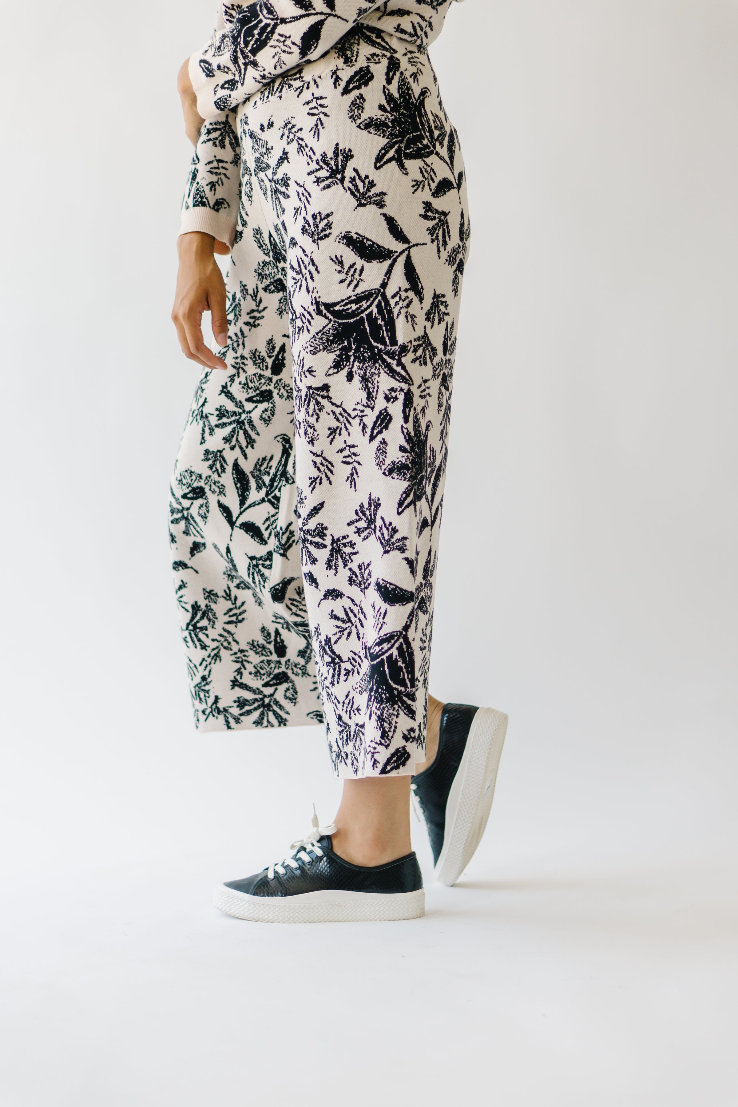 The McFly Wide Leg Pant in Taupe Floral – Piper & Scoot