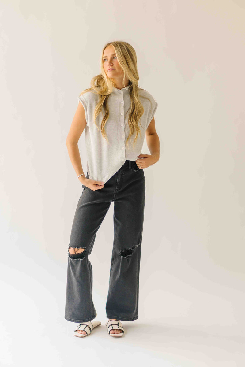 The Lottie Short Sleeved Button-Up Cardigan in Heather Grey