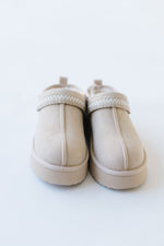 Beach by Matisse: Storm Cozy Clog in Natural