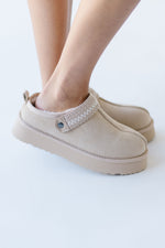 Beach by Matisse: Storm Cozy Clog in Natural