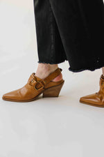Seychelles: Classified Heel in Tan