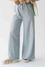 The Grayden Bow Pocket Detail Pant in Heather Grey
