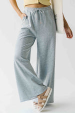 The Grayden Bow Pocket Detail Pant in Heather Grey