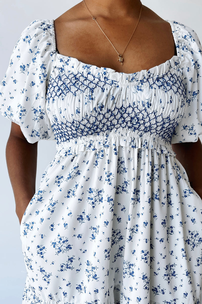 The Danika Bubble Sleeve Maxi Dress in Ivory Multi