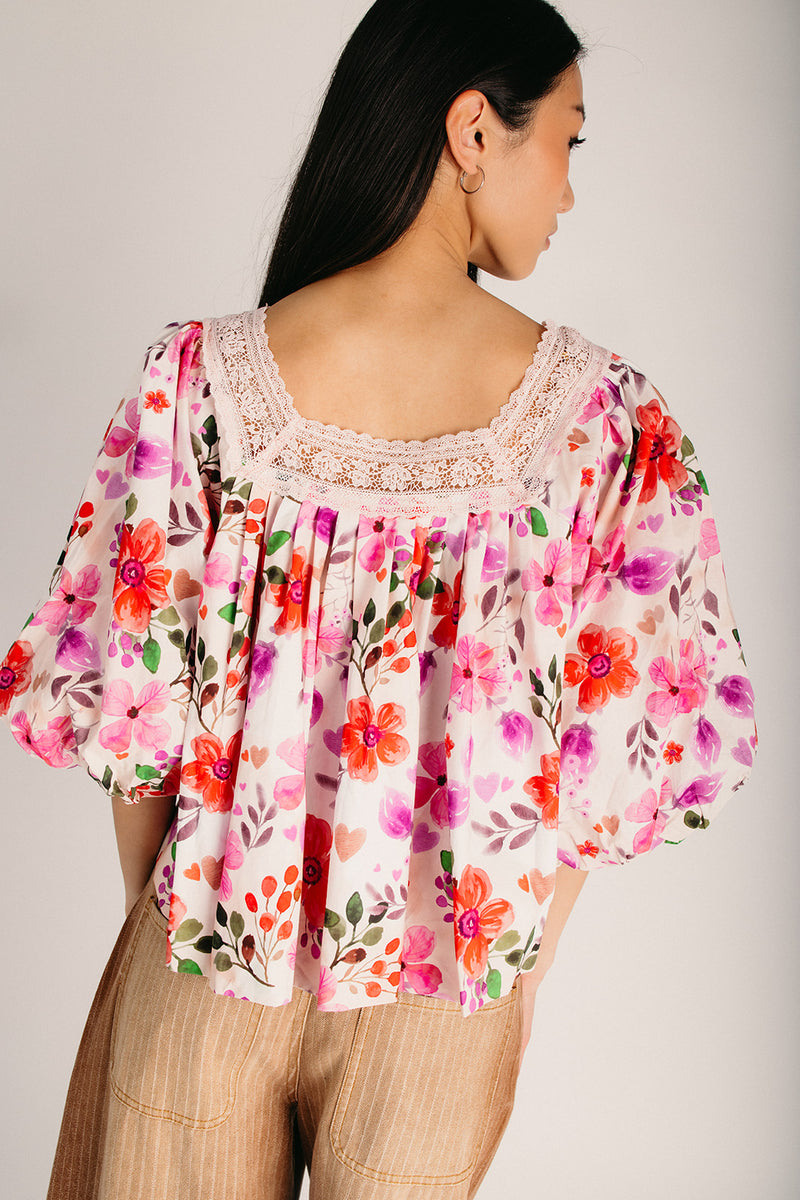 The Sonder Lace Trim Blouse in Red + Pink Floral – Piper & Scoot