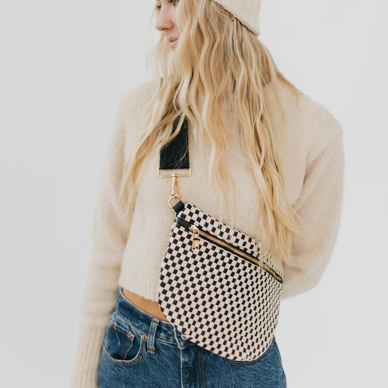 The Westlyn Woven Bag in Checkered Black