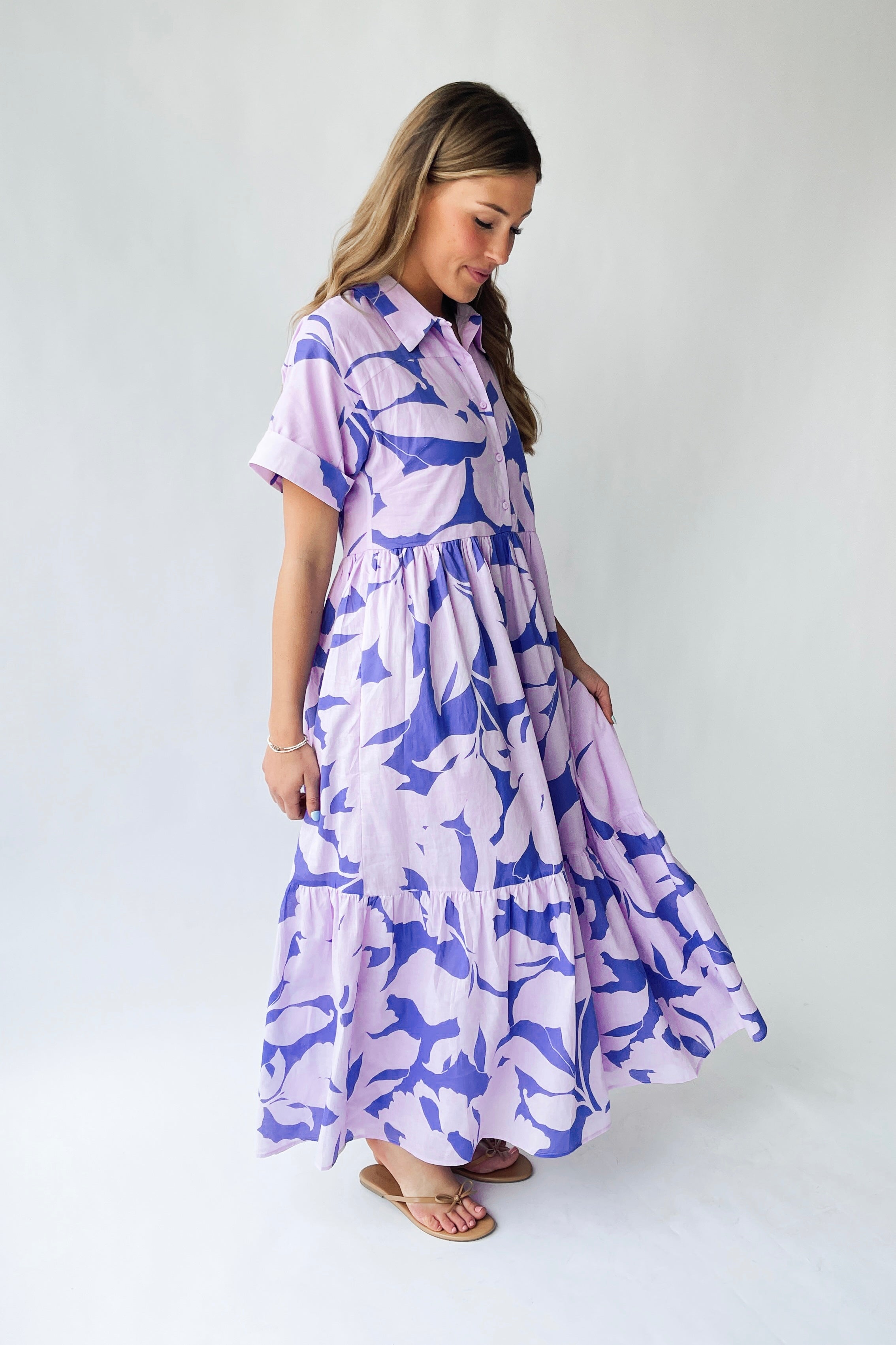 purple and white flower dress The Nataly Floral Maxi Dress in Lavender – Piper & Scoot