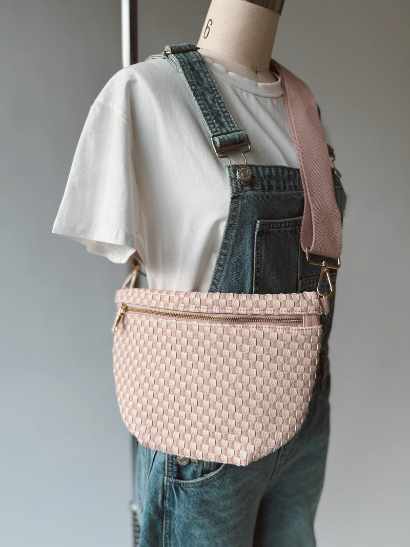 The Westlyn Woven Bag in Checkered Blush