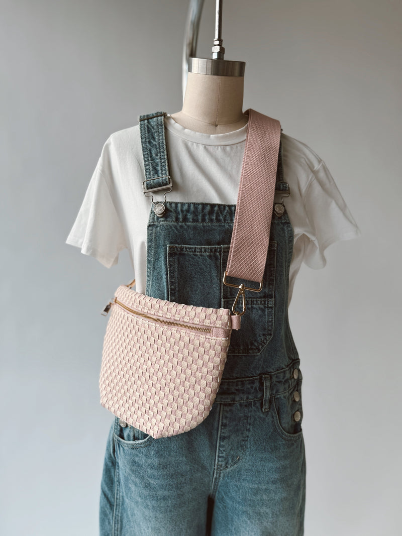 The Westlyn Woven Bag in Checkered Blush