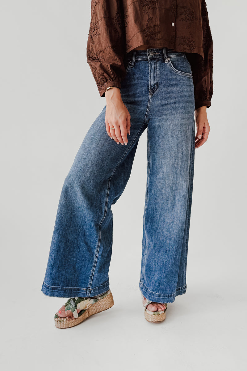The Kaylee High Rise Slouchy Jean in Navy