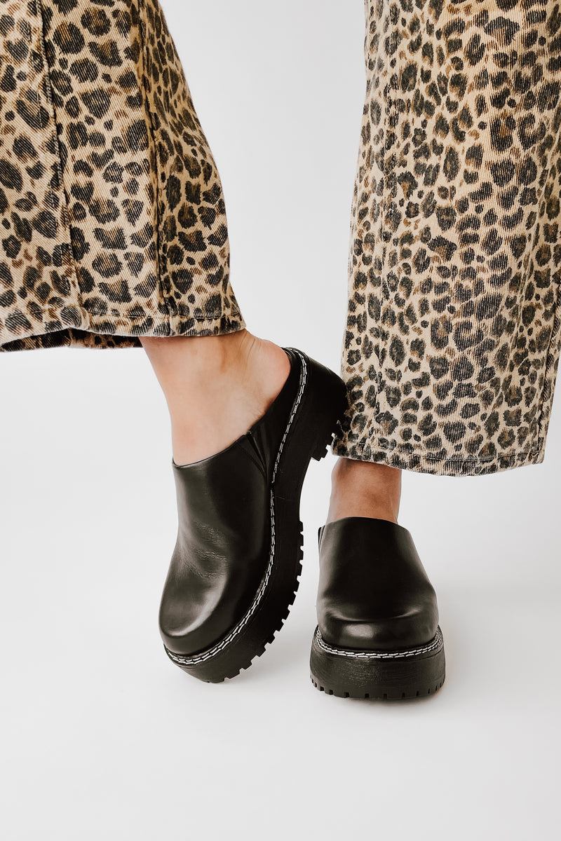 Matisse: Lena Clog in Black