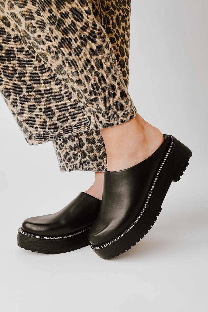 Matisse: Lena Clog in Black