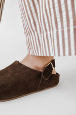 Matisse: Otto Suede Slingback Clog in Choco