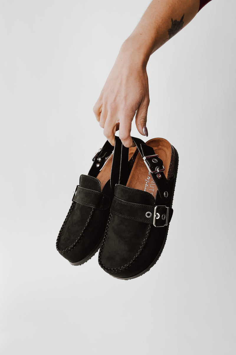 Matisse: Tyler Slingback Clog in Black