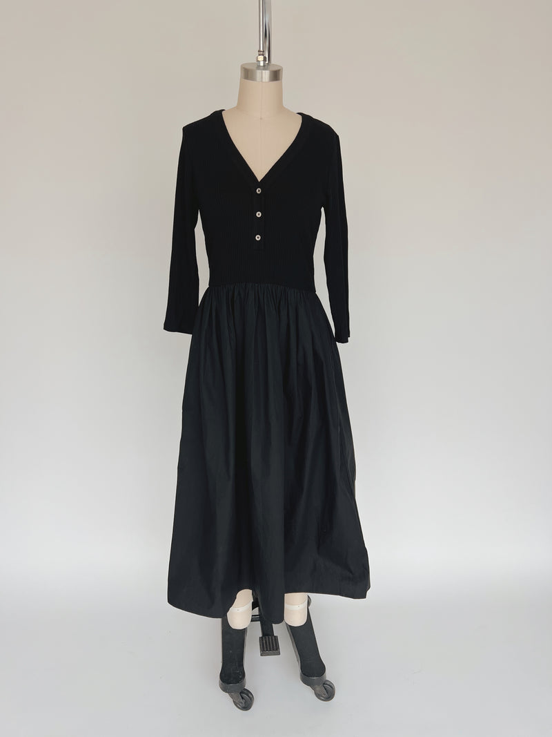 The Fanning Mix Knit Midi Dress in Black