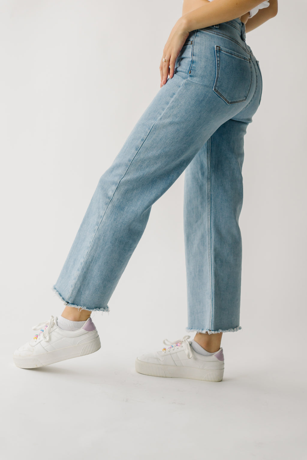 The Derek High Rise Wide Leg Jeans in Light Denim – Piper & Scoot