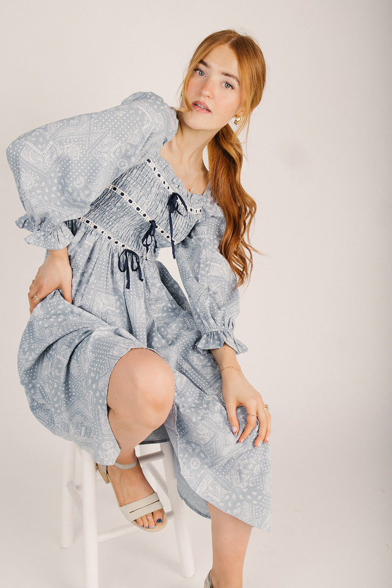 sky blue midi dress Elery Light Blue Midi Dress - US 4