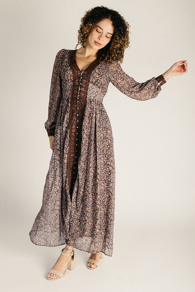 Herlipto Lace Trimmed Floral Dress ブラウンM The Jarrell Lace Trim Floral Maxi Dress in Dark Mocha – Piper & Scoot