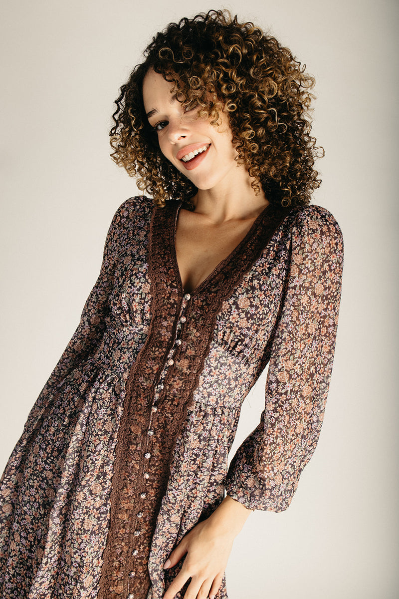 The Jarrell Lace Trim Floral Maxi Dress in Dark Mocha – Piper & Scoot
